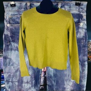 "BANANA Republic Italian Merino Yellow Crew Neck Sweater size M- Think Van Gogh